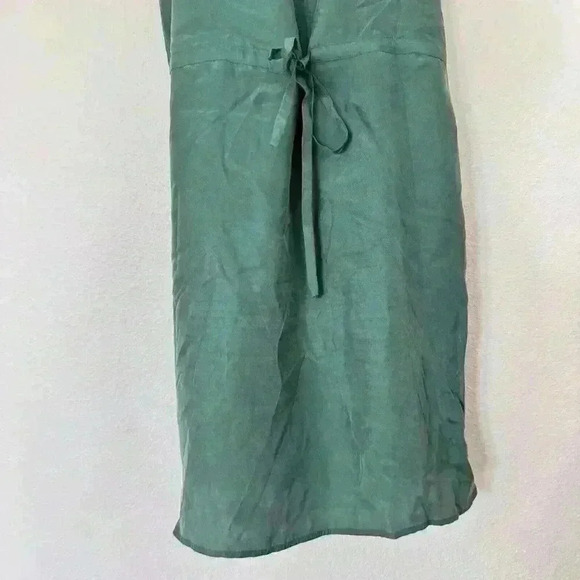 Madewell Forest Green Satin Dress Beautiful Size 2 Racerback Pockets - Picture 3 of 6
